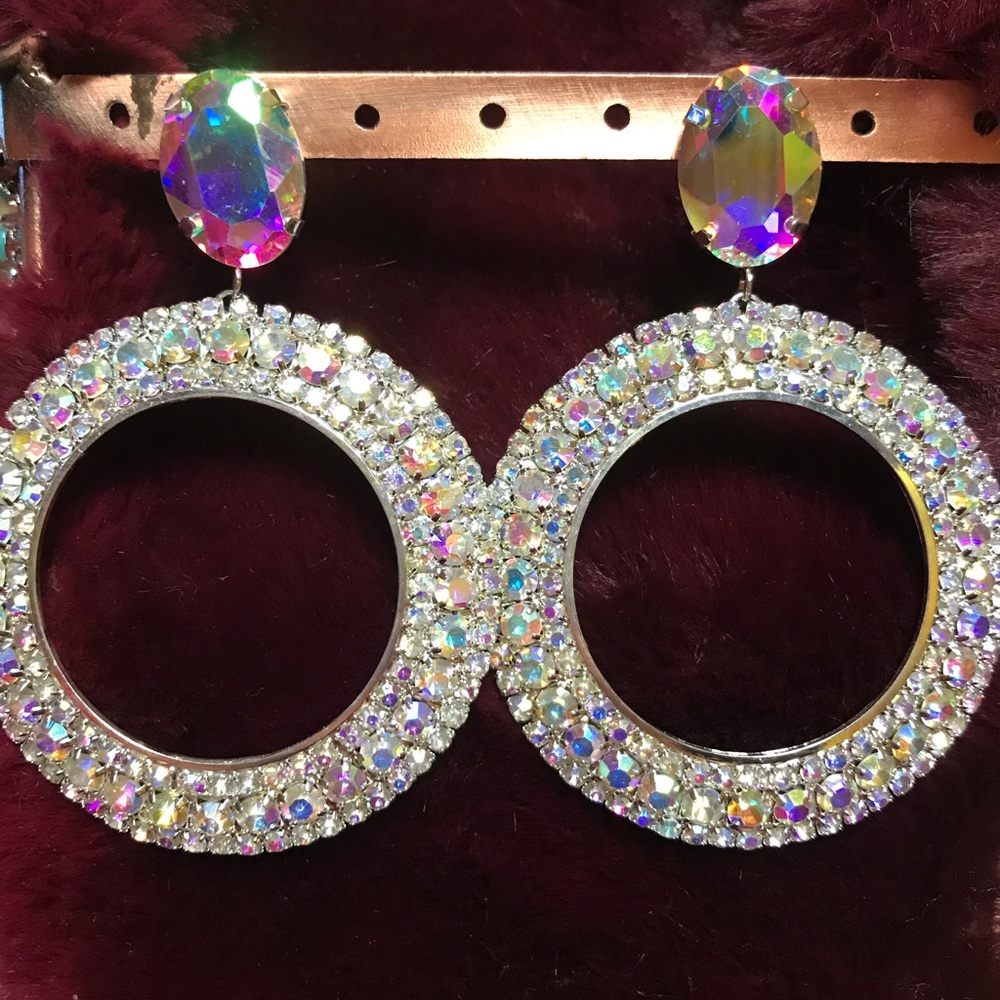 Beautiful dress earrings!